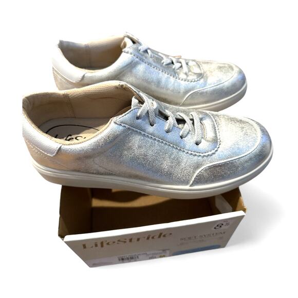 NWT LifeStride Women’s 8.5Wide Slip on Silver Happy Hour Sneakers Comfort - Picture 5 of 7